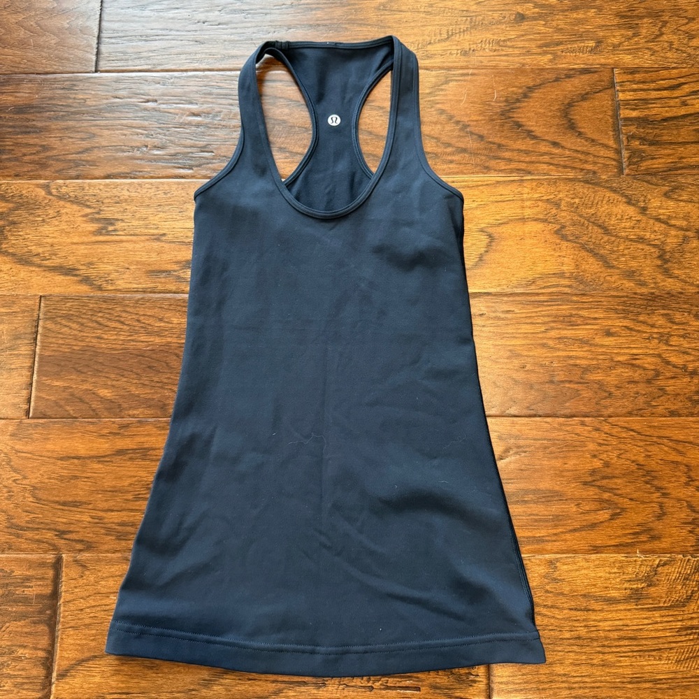 Lululemon Cool Racerback sz 4